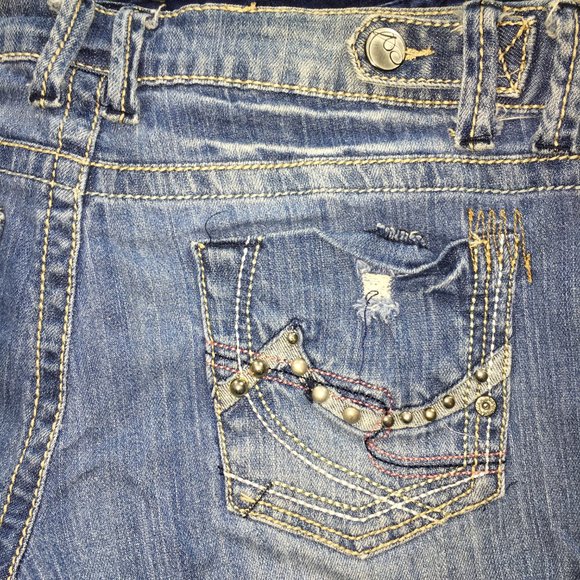 Apollo Juniors 9/10 Destroyed Embroidered Studded Med Wash Lo Rise Crop Jeans - Picture 7 of 7